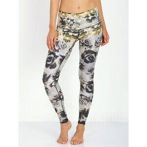 Teeki Hot Pant Desert Rose Athletic Leggings Size Medium Yoga Work Out Wear